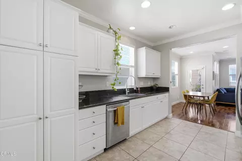 Kitchen - 3146 N Ventura Rd, Oxnard, CA 93036 photo 5 of 5