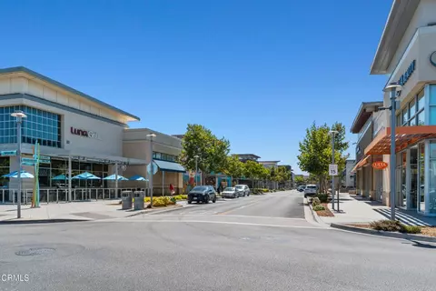 Exterior - 3146 N Ventura Rd, Oxnard, CA 93036 photo 7 of 8