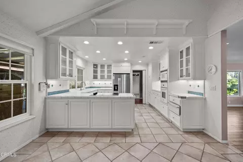 Kitchen - 1325 Cliff Ave, Fillmore, CA 93015 photo 1 of 4