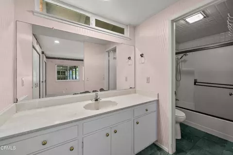 Bath - 1325 Cliff Ave, Fillmore, CA 93015 photo 6 of 7