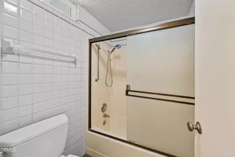 Bath - 1325 Cliff Ave, Fillmore, CA 93015 photo 7 of 7