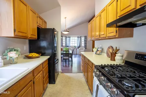 Kitchen - 233 El Plano Dr, Ojai, CA 93023 photo 2 of 6