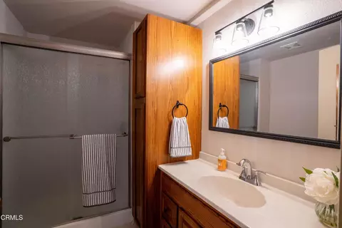 Bath - 233 El Plano Dr, Ojai, CA 93023 photo 1 of 4