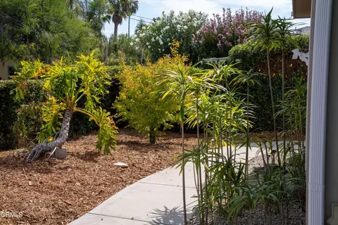 Exterior - 233 El Plano Dr, Ojai, CA 93023 photo 4 of 7