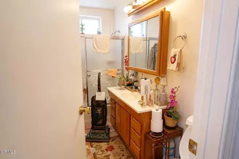 Bath - 935 E Hillcrest Dr, Thousand Oaks, CA 91360 photo 3 of 3