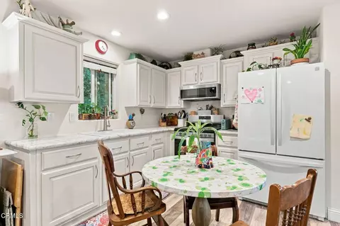 Kitchen - 569 Tico Rd, Ojai, CA 93023 photo 5 of 5