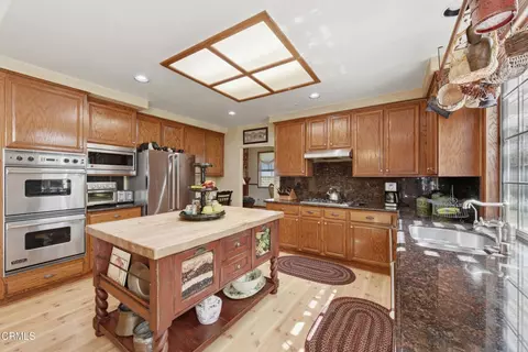 Kitchen - 2424 Orion Way, Oxnard, CA 93036 photo 3 of 4