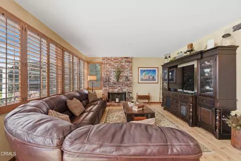 Living - 2424 Orion Way, Oxnard, CA 93036 photo 3 of 3