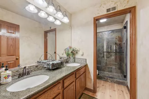 Bath - 2424 Orion Way, Oxnard, CA 93036 photo 3 of 3