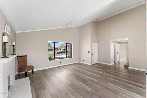 Living - 3010 Leeward Way, Oxnard, CA 93035 photo 4 of 9