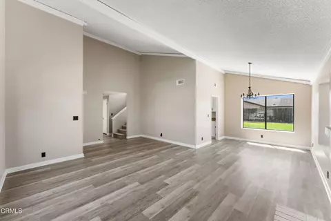 Living - 3010 Leeward Way, Oxnard, CA 93035 photo 3 of 9