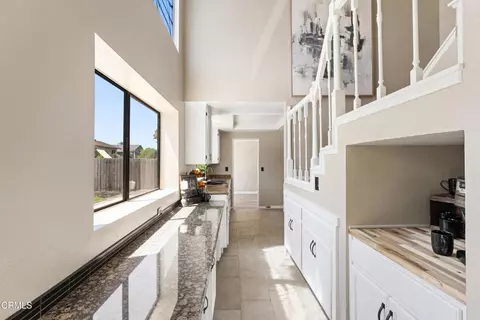 Kitchen - 3010 Leeward Way, Oxnard, CA 93035 photo 5 of 5
