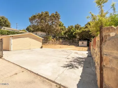 182 Mountain View St, Oak View, CA 93022 photo 3