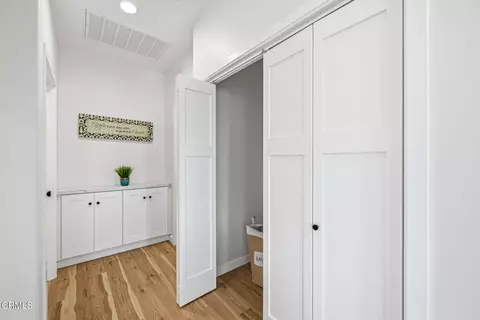 Entry Way - 1131 W 2nd St, Oxnard, CA 93030 photo 4 of 5