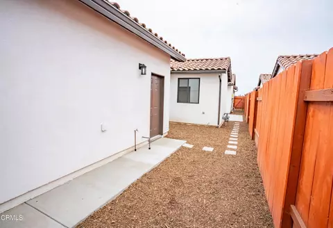 Exterior - 1135 W 2nd St, Oxnard, CA 93030 photo 7 of 8