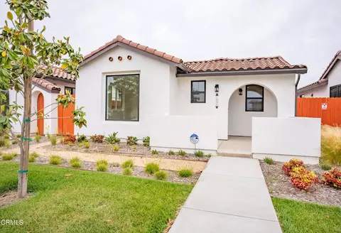 Exterior - 1135 W 2nd St, Oxnard, CA 93030 photo 2 of 8