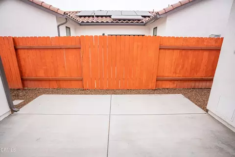 Exterior - 1141 W 2nd St, Oxnard, CA 93030 photo 4 of 7