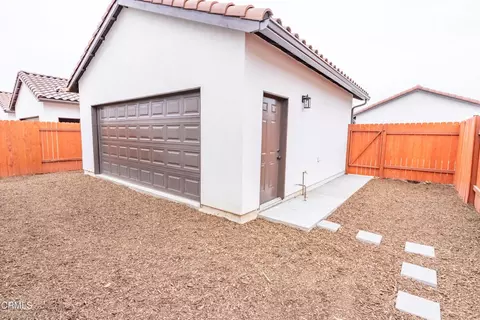 Exterior - 1141 W 2nd St, Oxnard, CA 93030 photo 7 of 7