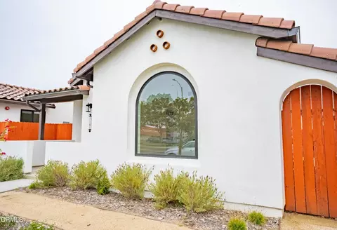 Exterior - 1141 W 2nd St, Oxnard, CA 93030 photo 2 of 7