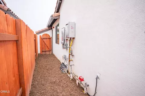 Exterior - 1141 W 2nd St, Oxnard, CA 93030 photo 6 of 7