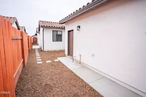 Exterior - 1141 W 2nd St, Oxnard, CA 93030 photo 5 of 7