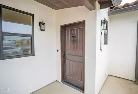 Entry Way - 1141 W 2nd St, Oxnard, CA 93030 photo 1 of 3