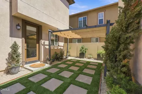 Exterior - 664 Owens River Dr, Oxnard, CA 93036 photo 2 of 7