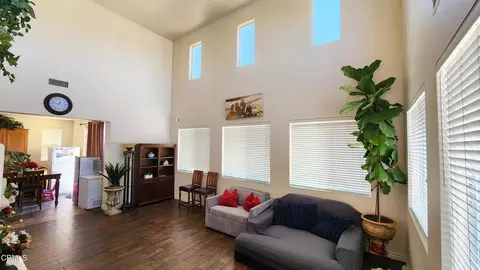 Entry Way - 1361 Domingo Pl, Oxnard, CA 93030 photo 3 of 11