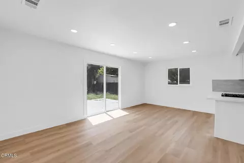 Living - 2208 Cornwell Ave, Modesto, CA 95350 photo 6 of 6