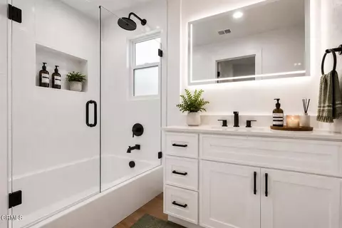 Bath - 2208 Cornwell Ave, Modesto, CA 95350 photo 1 of 6