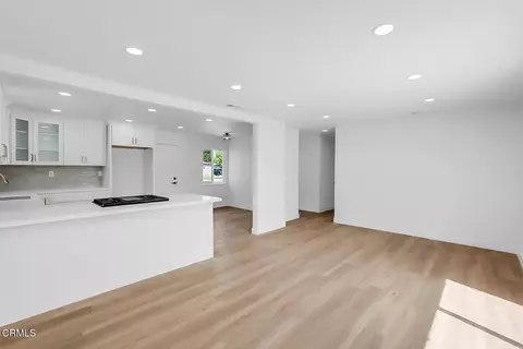Living - 2208 Cornwell Ave, Modesto, CA 95350 photo 2 of 6