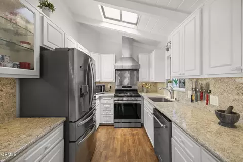 Kitchen - 2125 Piru Ave, Oxnard, CA 93035 photo 3 of 5