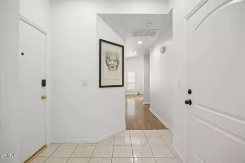 Entry Way - 2125 Piru Ave, Oxnard, CA 93035 photo 2 of 5