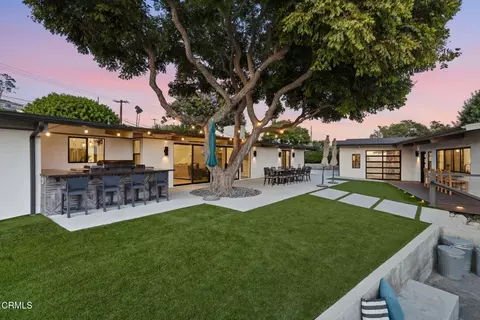 3310 Foothill Rd, Ventura, CA 93003