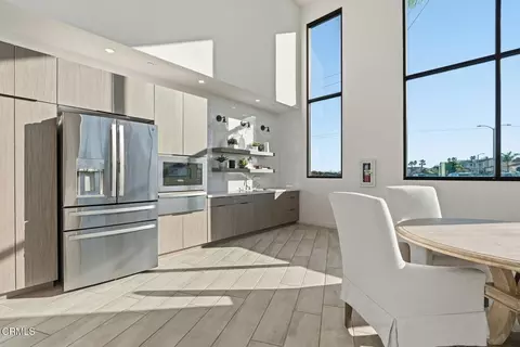 Kitchen - 1087 Canal St, Oxnard, CA 93035 photo 4 of 4