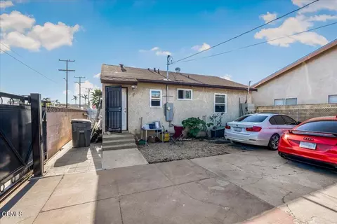 Exterior - 226 N Mckinley Ave, Oxnard, CA 93030 photo 5 of 7
