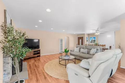Living - 3287 Curt Dr, Camarillo, CA 93010 photo 2 of 4