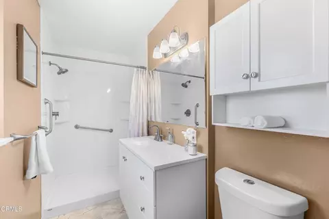 Bath - 3287 Curt Dr, Camarillo, CA 93010 photo 3 of 3