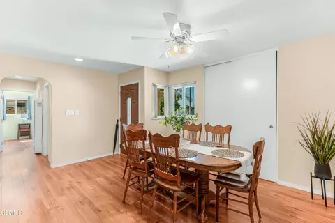 Dining - 3287 Curt Dr, Camarillo, CA 93010 photo 2 of 4