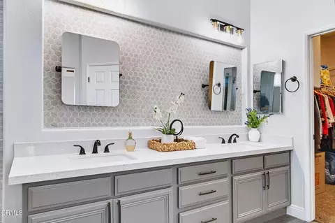 Bath - 287 Camino Toluca, Camarillo, CA 93010 photo 4 of 5