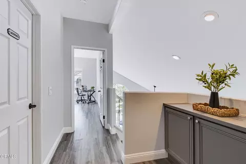 Entry Way - 287 Camino Toluca, Camarillo, CA 93010 photo 4 of 4