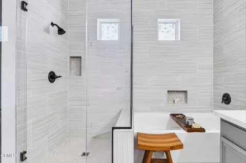 Bath - 287 Camino Toluca, Camarillo, CA 93010 photo 2 of 5
