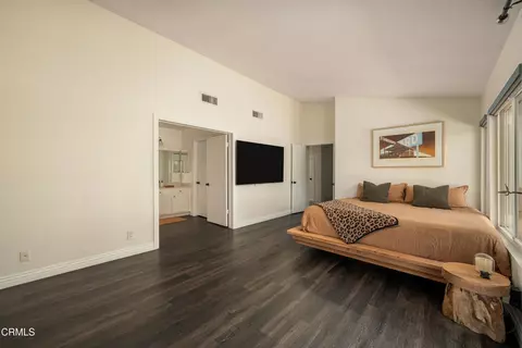Bedroom - 2400 Temple Ave, Camarillo, CA 93010 photo 2 of 6