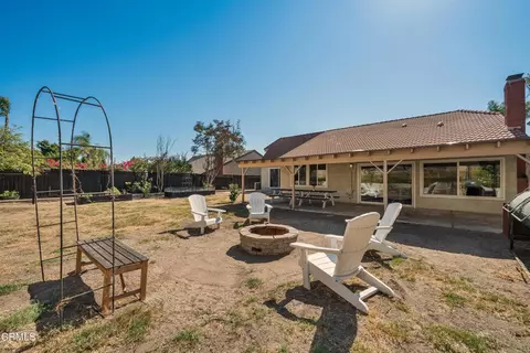 Exterior - 2400 Temple Ave, Camarillo, CA 93010 photo 5 of 7