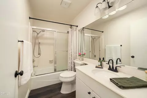 Bath - 2400 Temple Ave, Camarillo, CA 93010 photo 3 of 3