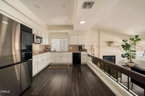 Kitchen - 2400 Temple Ave, Camarillo, CA 93010 photo 1 of 5