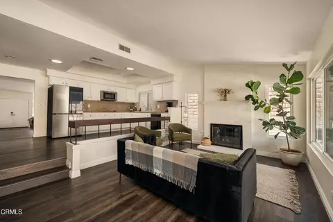 Living - 2400 Temple Ave, Camarillo, CA 93010 photo 7 of 8