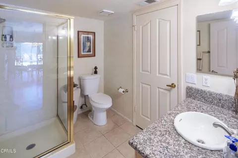 Bath - 1601 Holly Ave, Oxnard, CA 93036 photo 1 of 4