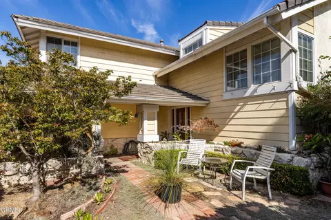 Exterior - 1601 Holly Ave, Oxnard, CA 93036 photo 5 of 7