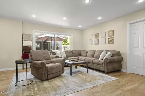 Living - 1920 Pamela St, Oxnard, CA 93036 photo 5 of 5